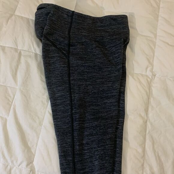 ATHLETA, ALTITUDE TIGHT IN POLARTECH,. Near new, SP - Picture 7 of 13